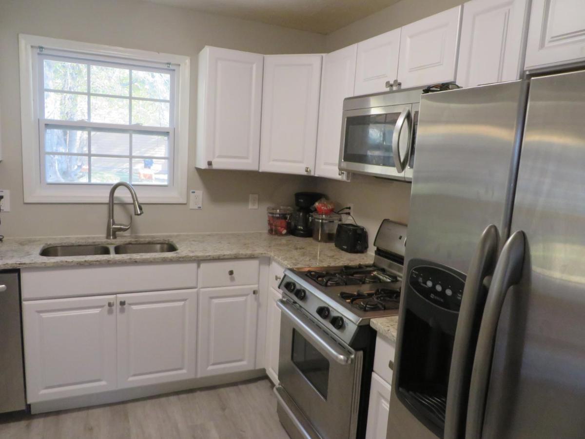 5 Star Atlanta Harsfield Guesthouse College Park Bagian luar foto