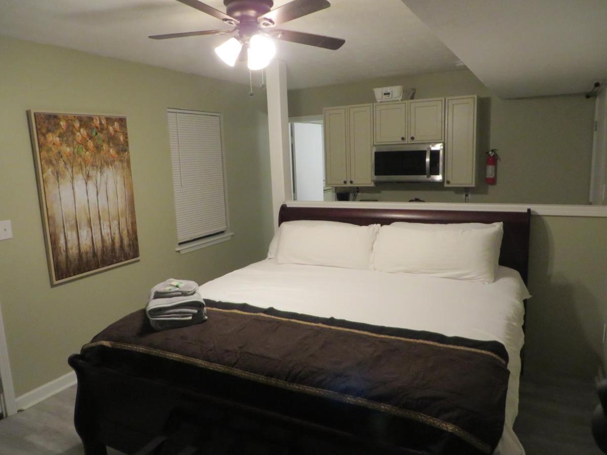 5 Star Atlanta Harsfield Guesthouse College Park Bagian luar foto