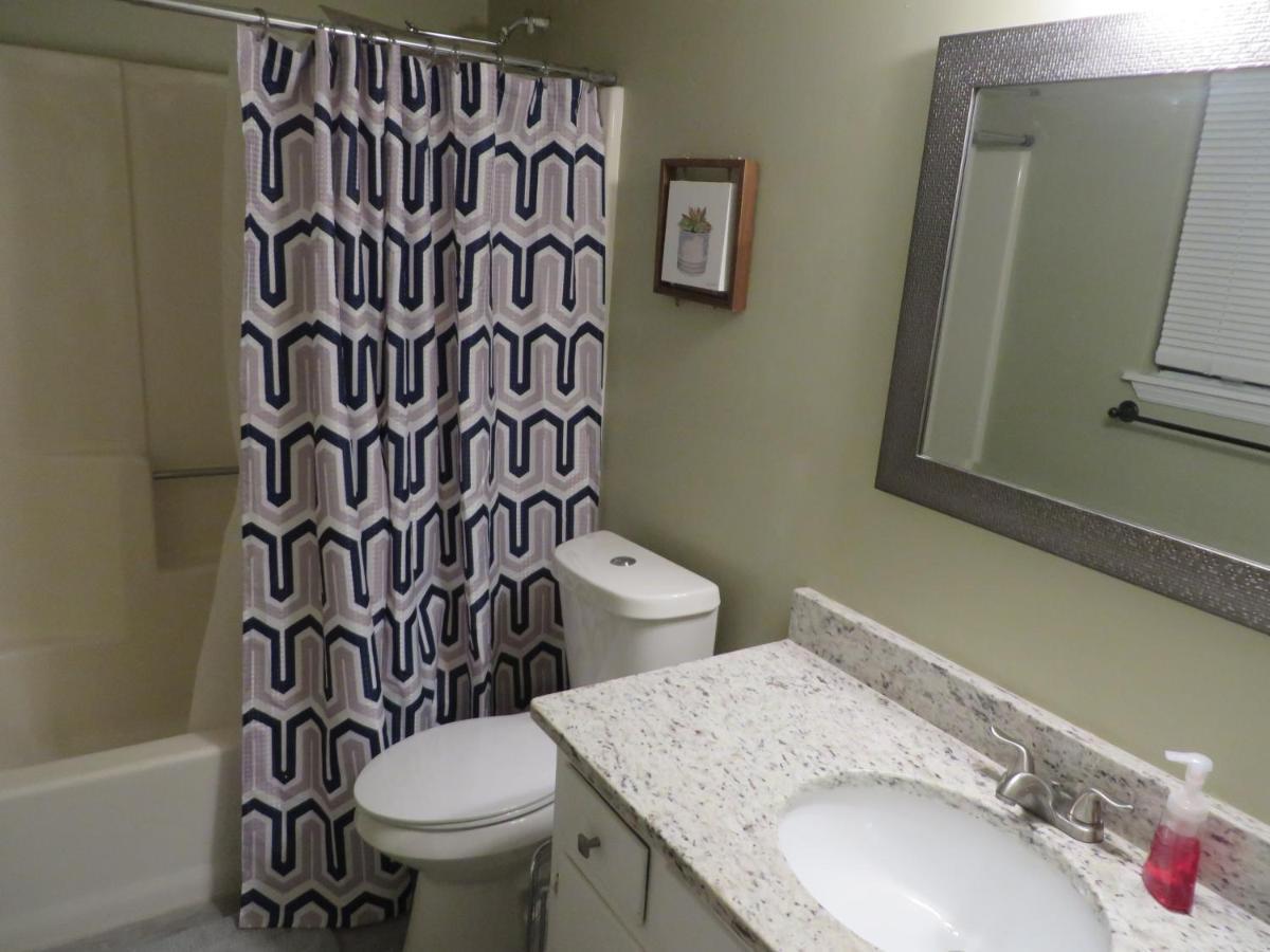 5 Star Atlanta Harsfield Guesthouse College Park Bagian luar foto