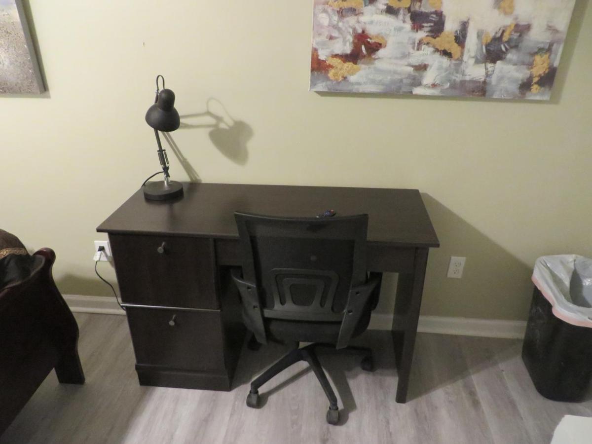 5 Star Atlanta Harsfield Guesthouse College Park Bagian luar foto