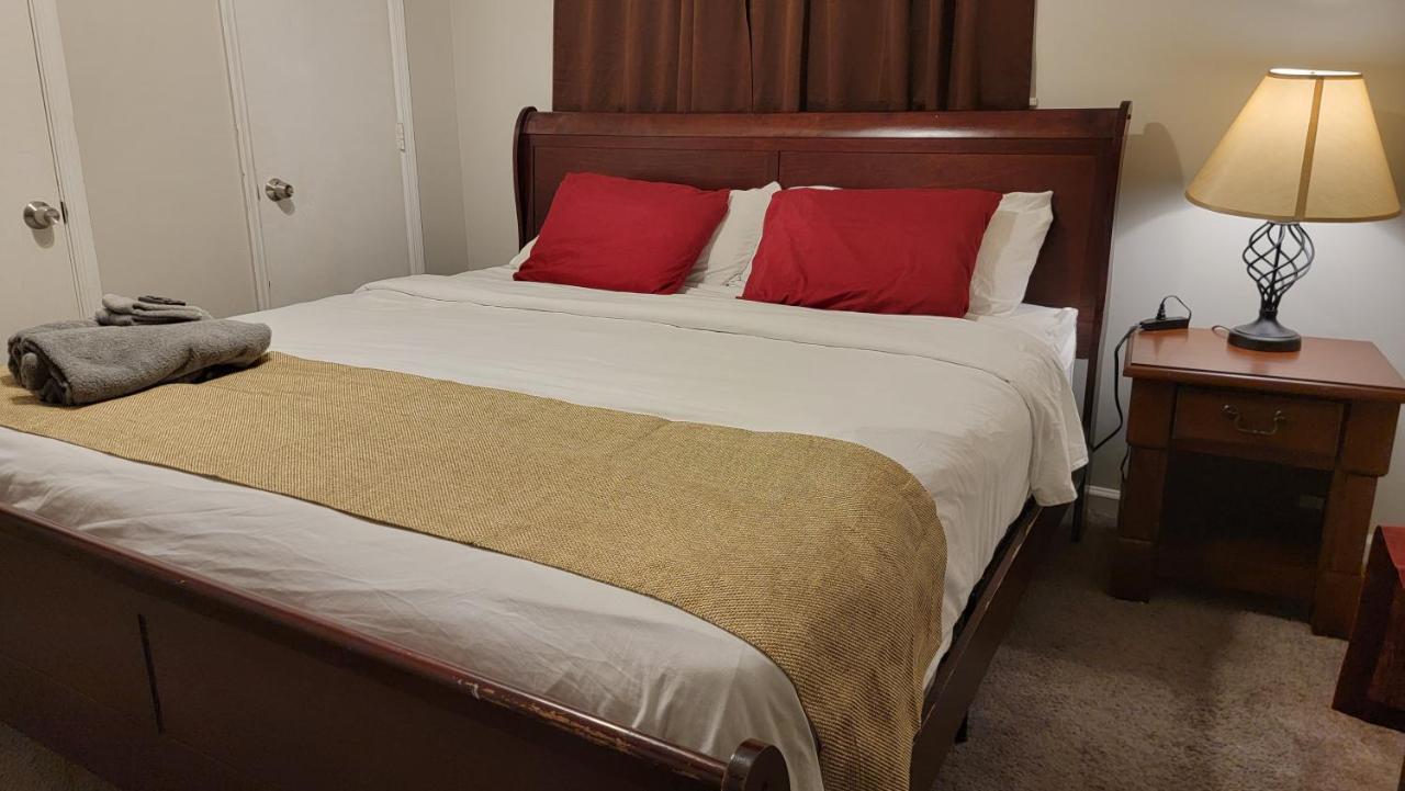 5 Star Atlanta Harsfield Guesthouse College Park Bagian luar foto