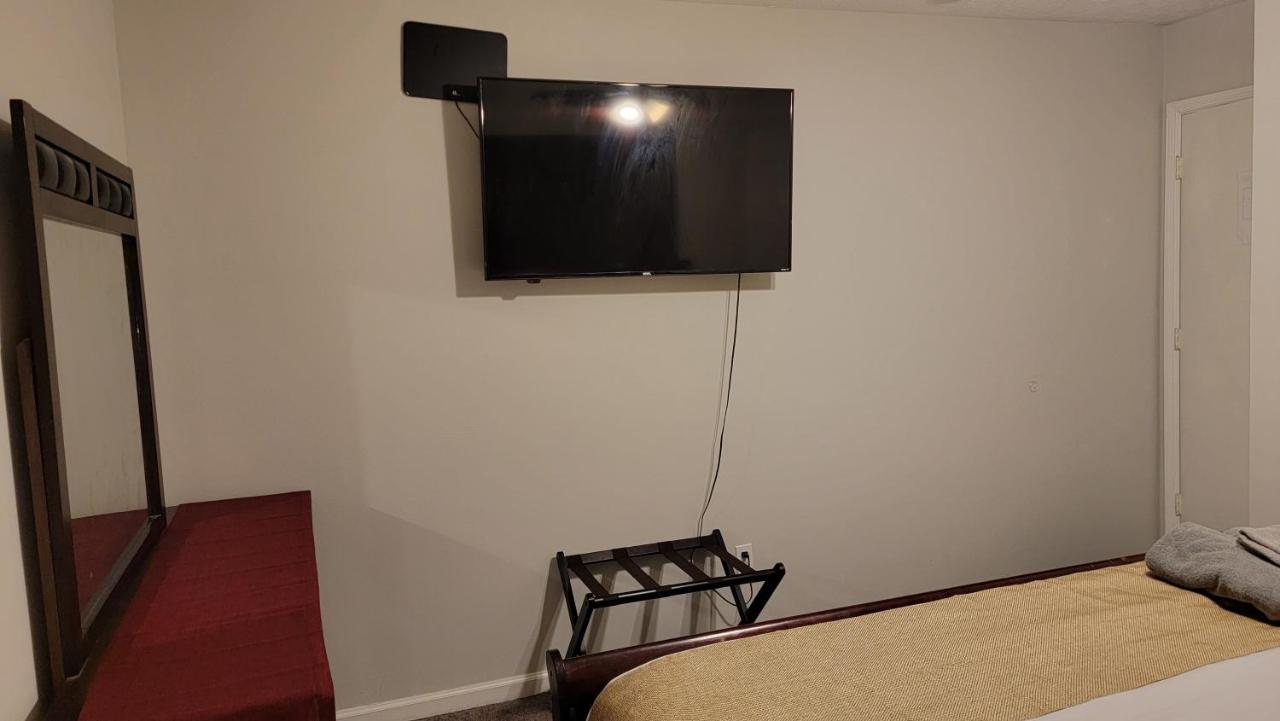 5 Star Atlanta Harsfield Guesthouse College Park Bagian luar foto